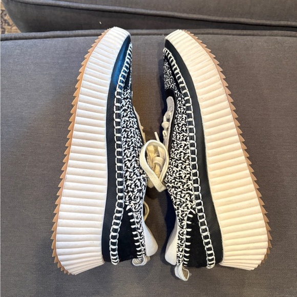 Dolce Vita Women’s Dolen Sneakers Black & White Woven Platform Size 8.5 - Picture 4 of 12